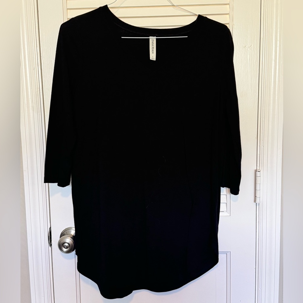 Zenana Outfitters Black Long Sleeve Top